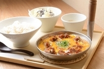 Nagoya Kochin Oyakodon Tori Shimizu_Enjoy our Kara-age with rice [Chicken Tori-Kara Oyako Stir set meal]