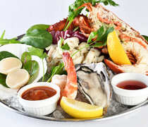 BENJAMIN STEAK HOUSE ROPPONGI_Seafood Platter - A generous assortment of seasonal seafood.
