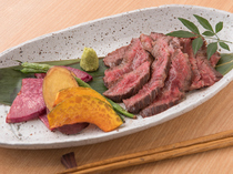 Kyushu Hakata Motsunabe Sachi_[Grilled Sagari Beef] a local specialty so fresh it can be enjoyed even raw