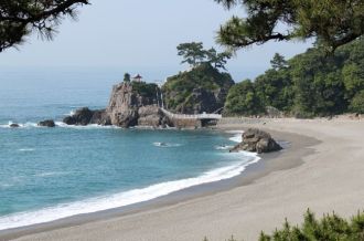 Katsurahama Beach