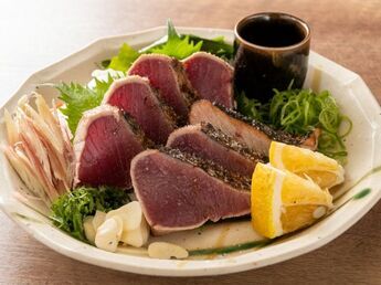 If you travel to Shikoku, you must try all the fresh seafood restaurants!