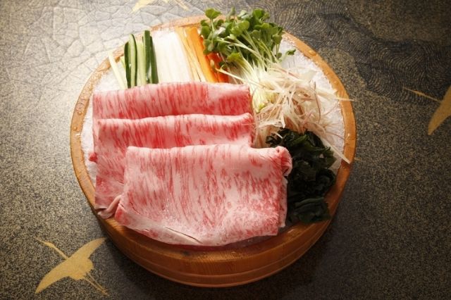 How to eat Shabu-shabu: A Guide to Japanese Hot Pot Heaven