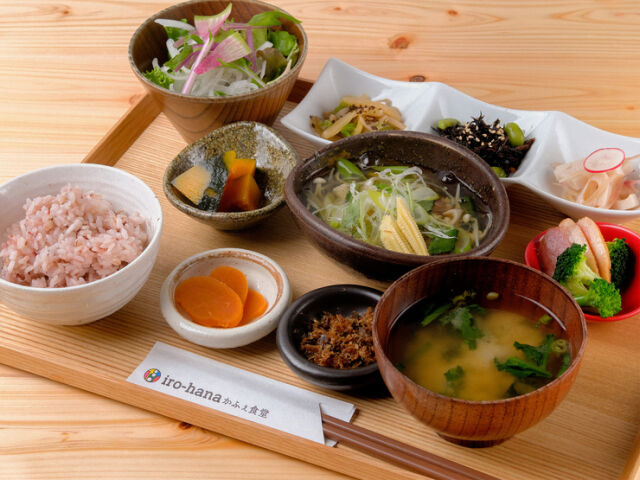 SA-SHI-SU-SE-SO The Basic Rules of Japanese Cooking