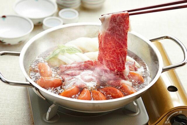 Homemade Sukiyaki Recipe (Japanese Hot Pot) - Veggies Don't Bite