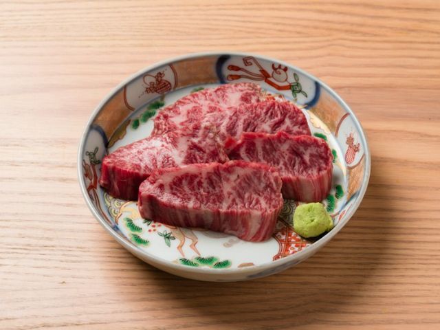 Premium wagyu beef delivered to your home!  Inviting a friend or two over  this coming weekend for a bbq? Order your meat from us and we will have it  delivered to