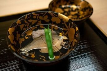 A restaurant serving Japanese cuisine that one would like to visit when they go to Kabukiza.