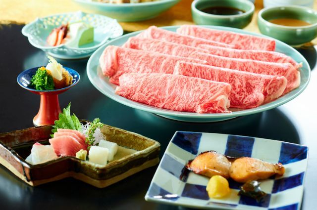 How to eat Shabu-shabu: A Guide to Japanese Hot Pot Heaven