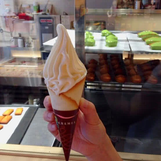 Have some delicious Soft serve ice cream in Hakodate