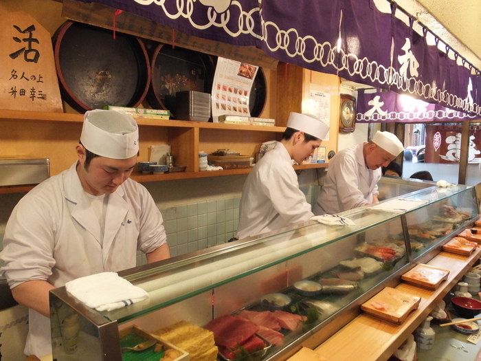 Sushi Dai Best Sushi Restaurant At Tsukiji Market Tokyo - Kulture Kween