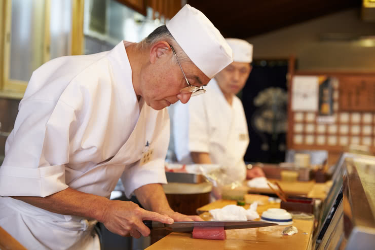 Why people are coming from Japan to Torrance to learn how to become sushi  chefs – Daily Breeze