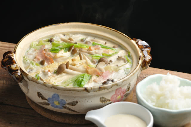 Nabemono (鍋物) - Nabe Hotpot Recipe - Everybunny Eats