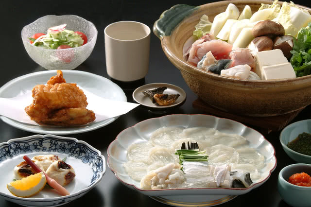 Let's Nabe! Tofugu's Guide to Japanese Hot Pot Cooking