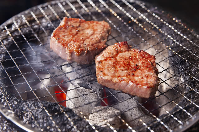 5. Popular Yakiniku Restaurants