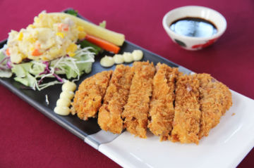 A Guide to Tonkatsu (Japanese Pork Cutlets) | SAVOR JAPAN -Japanese ...