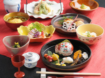 Aquatic Garden and Kyo Kaiseki Cuisine, Yakiniku, Nabe Cuisine -  Isshin_[Seasonal Kaiseki (traditional Japanese cuisine)] Ideal for memorial events.