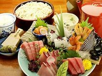 Ajiyushin Nakaya_Sazanami assorted sashimi (for 2-3 persons)