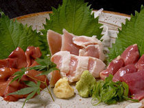 Momoya Kamimaezu_Savor the fresh sashimi (sliced raw fish).