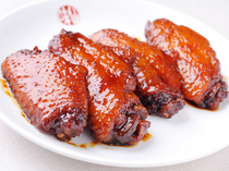 Chinese Taiwan Restaurant Misen_Chicken Wings made with Mikawa Chicken and flavored with a sweet and sour sauce.