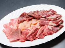 Yakiniku Heiwa_The Deluxe Meat Assortment offers a fine selection of quality cuts