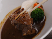Onzoshi Matsurokuya_Enjoy the essence of slow-cooked beef: Locally-sourced Black Japanese Beef Tongue Stew