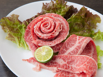 Tanaka Shoten Kaiunbashidori_This Beef Breast tastes even lighter than it looks.