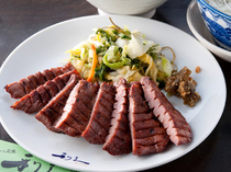 Gyutan Sumiyaki Rikyu Nakakecho_Gyutan (beef tongue) set meal.