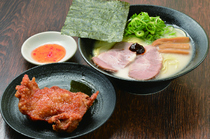 Aged Tonkotsu Ramen Specialty Store Dai Nagoya Ichibanken_[Tonkara set], combining our ramen with our [Genkotsu karaage fried chicken]