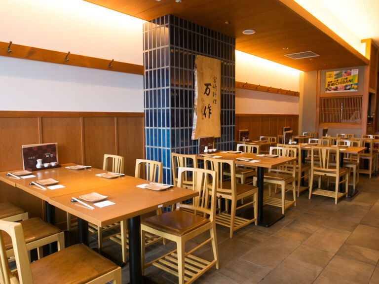 Miyazaki food restaurant, Mansaku in Dai Nagoya building Branch _Inside view