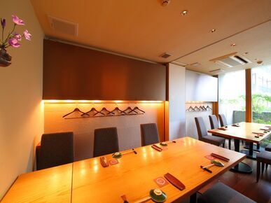 Sushi Hasegawa Shinsaibashi Main branch_Inside view