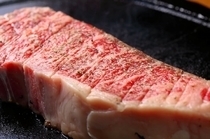 Steak & Wine Style  Budounoki_[Steak] Enjoy thickly-cut rare steak.