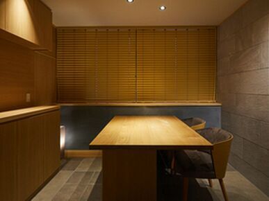 Canni Sienne Ginza_Inside view