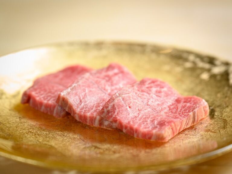 Charcoal-grilled Yakiniku  -shintan-_Cuisine