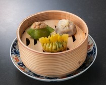Series the sky_3 kinds of Dim Sum - This dish is a masterpiece that allows you to indulge in the luxury of seasonal ingredients.