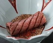Series the sky_A5 Yamagata Beef Sirloin "Yodare Ushi (beef with spicy sauce)" - Enjoy with specially selected red wine