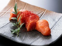 Hakata Motsunabe Yamanaka Ginza Branch_Spicy Cod Roe - An excellent delicacy with a mild, yuzu-scented flavor, slowly marinated in a seasoning solution at low temperatures.