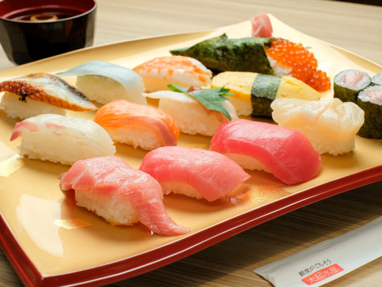 Daiki Suisan Kaiten Sushi Dotonbori Branch_Cuisine