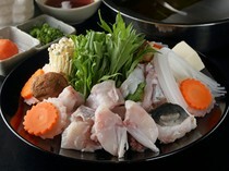 Oyogi-torafugu Katsugani Ryori Ajihei Sonezaki_Tecchiri (fugu hot pot) - Enjoy the delicious taste of fugu.