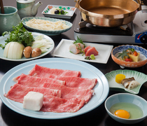 Sun-mi Takamatsu Main Branch_Brand Beef Comparison Kaiseki - Sukiyaki or Shabu-Shabu. Yonezawa beef A5 sirloin 100g, Yamagata beef 100g.