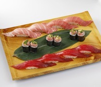 Umegaoka Sushi no Midori Souhonten Ginza Branch_Premium Tuna Set