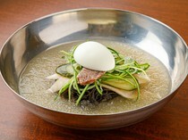 Korean Restaurant Yuchun_Kuzu Cold Noodles - A specialty of the restaurant with an addictive "unique texture."