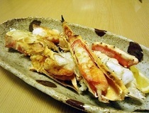 Futagoyama Shoji_The dry taste of sake (rice wine) and shochu (distilled spirit) goes well with the "fried king crab"!