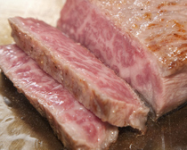 Onzoshi Kiyoyasutei_Melt-in-your-mouth deliciousness - our "Sendai Beef Sirloin Steak" 100g