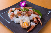 Nizakana Sashimi Shunsai Uminoshiki_Horsehair Crab Sashimi, prepared alive on order.