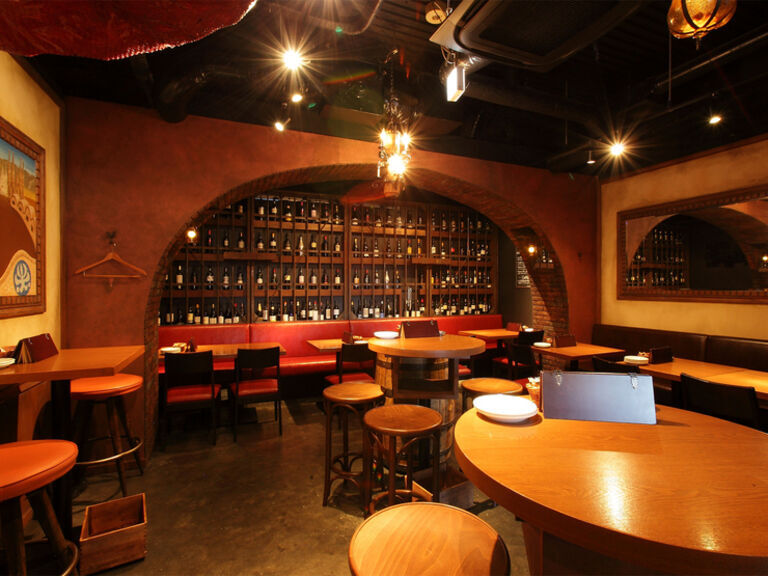 Aoyama Spain Bar El Vuelo_Inside view