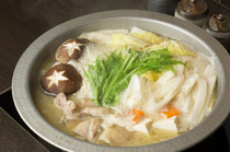 Kenko Bishoku Hakata Mizutaki to Sumibi Yakitori Bijindori_Healthy and delicious-"Bijindori Special Boiled Chicken"
