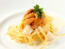 Ristorante Il Bambinaccio_Scallops and Fresh Sea Urchin (from Hakodate) in Cream Sauce with Linguini
