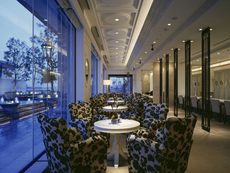 Lounge & Bar Grand Bleu_Inside view