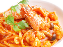Dining Bar YZ_Popular with the ladies - our "Angel Shrimp and Tomato Linguini"