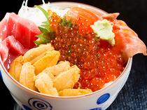 Otaru Takeno Sushi_Rice bowl with assorted toppings