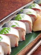 Shunsai Izakaya Furuichi Tsubogin_Mackerel pressed sushi, Kyoto style